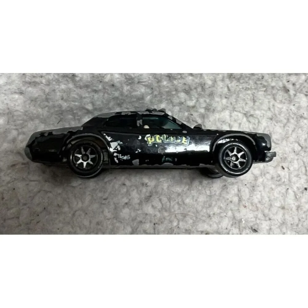 Vintage 1977 Dodge Monaco Hot Wheels Police Car 123 Mattel Die Cast‎ Black Wall